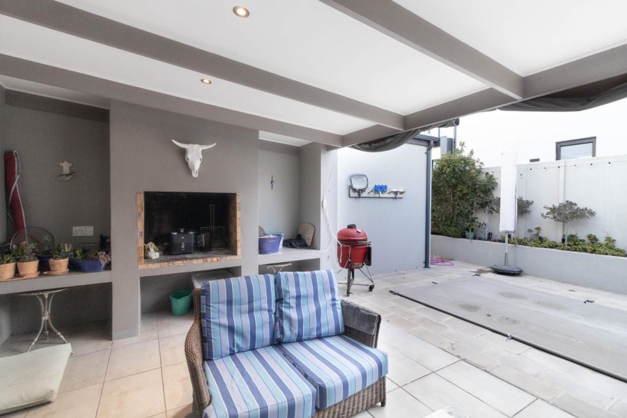 4 Bedroom Property for Sale in Onrus Western Cape
